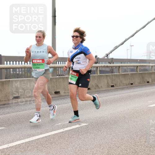 03.10.2025 - Köhlbrandbrückenlauf Lena Gebhardt http://msf.ph/oto/9201095 03.10.2025 15:43:29 Position 2 7056, 85, 1 meine-sportfotos.de