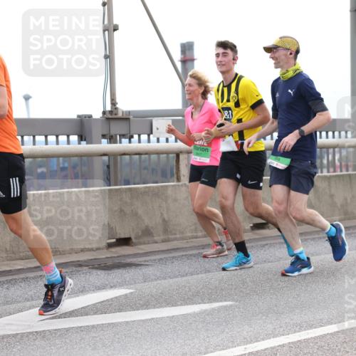 03.10.2025 - Köhlbrandbrückenlauf Lena Gebhardt http://msf.ph/oto/9201131 03.10.2025 15:43:39 Position 2 81, 8847 meine-sportfotos.de