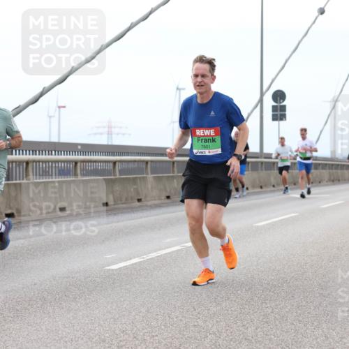 03.10.2025 - Köhlbrandbrückenlauf Lena Gebhardt http://msf.ph/oto/9201149 03.10.2025 15:43:46 Position 2 7270, 7601 meine-sportfotos.de