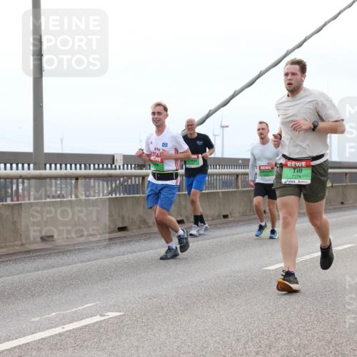 03.10.2025 - Köhlbrandbrückenlauf Lena Gebhardt http://msf.ph/oto/9201163 03.10.2025 15:43:52 Position 2 7174 meine-sportfotos.de