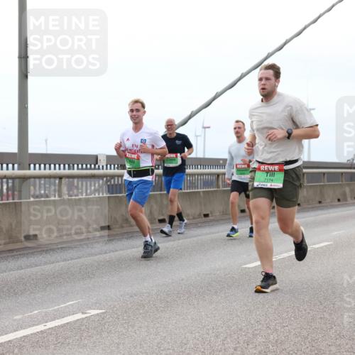 03.10.2025 - Köhlbrandbrückenlauf Lena Gebhardt http://msf.ph/oto/9201164 03.10.2025 15:43:52 Position 2 7174, 7340 meine-sportfotos.de