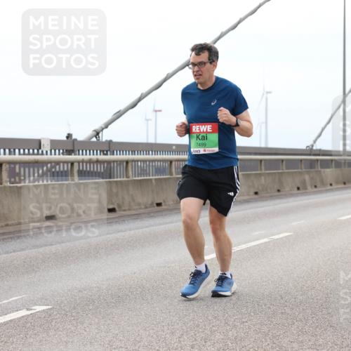 03.10.2025 - Köhlbrandbrückenlauf Lena Gebhardt http://msf.ph/oto/9201302 03.10.2025 15:44:20 Position 2 7499 meine-sportfotos.de