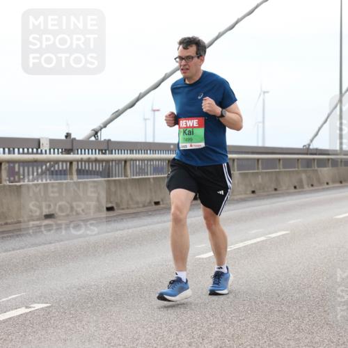 03.10.2025 - Köhlbrandbrückenlauf Lena Gebhardt http://msf.ph/oto/9201303 03.10.2025 15:44:20 Position 2 7499 meine-sportfotos.de
