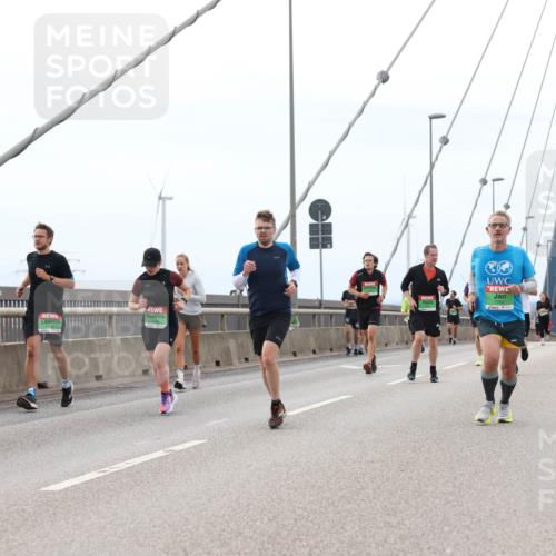 03.10.2025 - Köhlbrandbrückenlauf Lena Gebhardt http://msf.ph/oto/9201306 03.10.2025 15:44:26 Position 2  meine-sportfotos.de