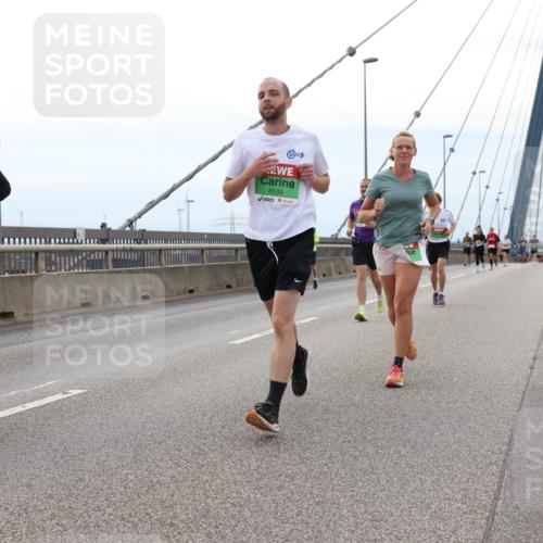 03.10.2025 - Köhlbrandbrückenlauf Lena Gebhardt http://msf.ph/oto/9201321 03.10.2025 15:44:32 Position 2 9626, 9091, 8539 meine-sportfotos.de