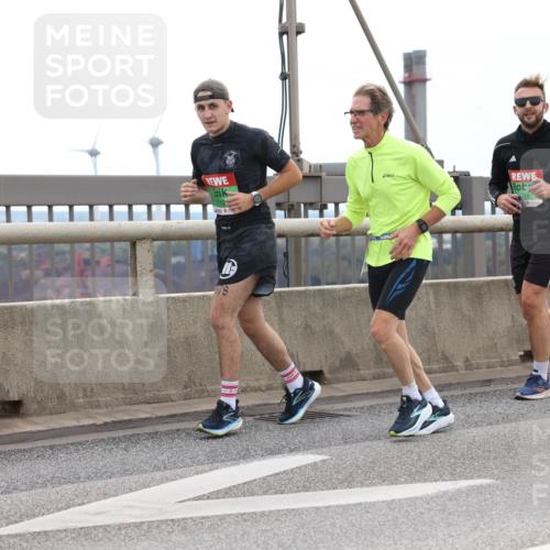 03.10.2025 - Köhlbrandbrückenlauf Lena Gebhardt http://msf.ph/oto/9201336 03.10.2025 15:44:37 Position 2 7112, 78 meine-sportfotos.de
