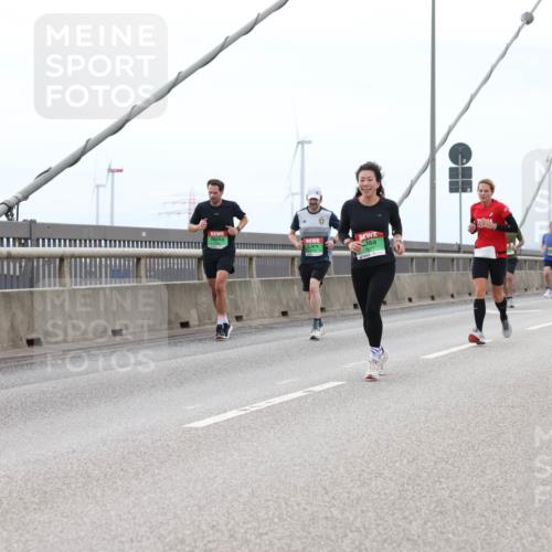 03.10.2025 - Köhlbrandbrückenlauf Lena Gebhardt http://msf.ph/oto/9201339 03.10.2025 15:44:39 Position 2  meine-sportfotos.de
