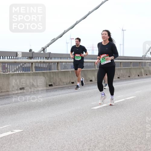 03.10.2025 - Köhlbrandbrückenlauf Lena Gebhardt http://msf.ph/oto/9201343 03.10.2025 15:44:40 Position 2 707 meine-sportfotos.de
