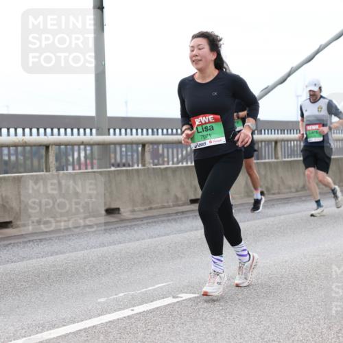 03.10.2025 - Köhlbrandbrückenlauf Lena Gebhardt http://msf.ph/oto/9201347 03.10.2025 15:44:41 Position 2 7071 meine-sportfotos.de
