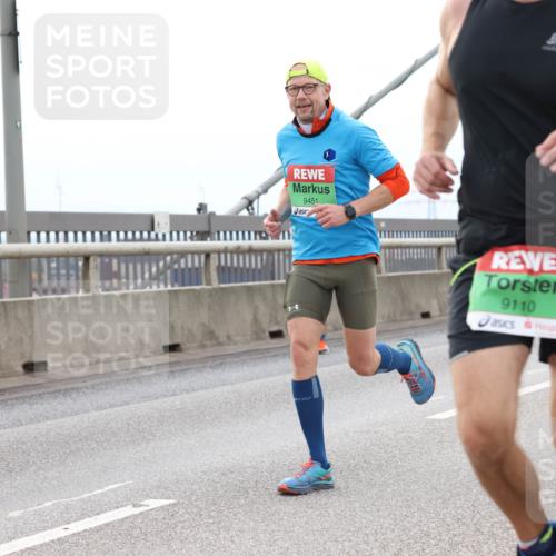 03.10.2025 - Köhlbrandbrückenlauf Lena Gebhardt http://msf.ph/oto/9201402 03.10.2025 15:44:58 Position 2 9451, 9110 meine-sportfotos.de