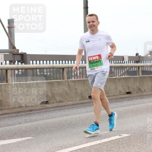 03.10.2025 - Köhlbrandbrückenlauf Lena Gebhardt http://msf.ph/oto/9201485 03.10.2025 15:45:23 Position 2 7713 meine-sportfotos.de