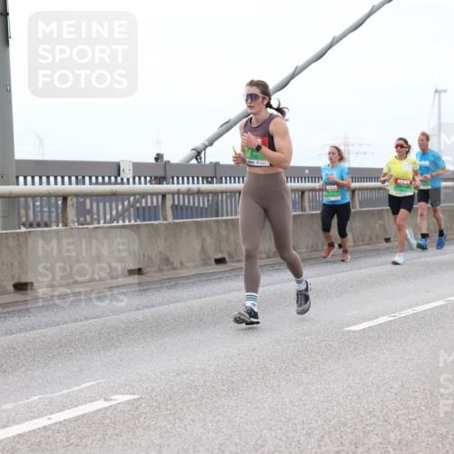 03.10.2025 - Köhlbrandbrückenlauf Lena Gebhardt http://msf.ph/oto/9201524 03.10.2025 15:45:34 Position 2 91 meine-sportfotos.de