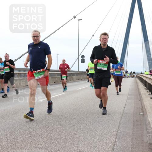 03.10.2025 - Köhlbrandbrückenlauf Lena Gebhardt http://msf.ph/oto/9201543 03.10.2025 15:45:39 Position 2 7421, 7148, 2025, 1205 meine-sportfotos.de