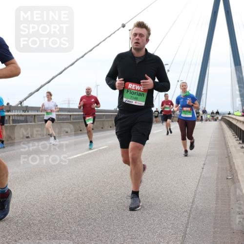 03.10.2025 - Köhlbrandbrückenlauf Lena Gebhardt http://msf.ph/oto/9201549 03.10.2025 15:45:40 Position 2 7421, 7148 meine-sportfotos.de