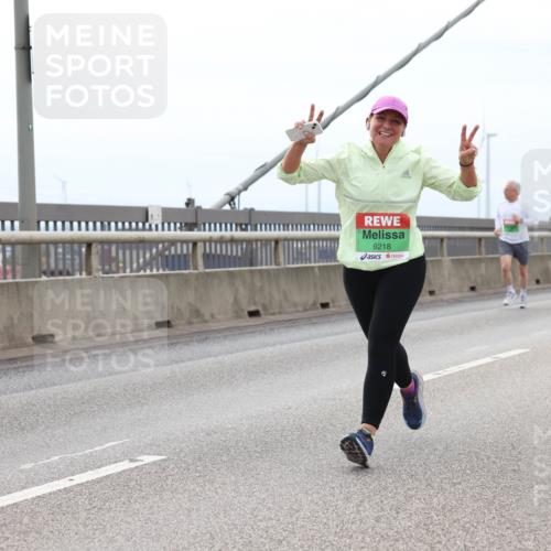 03.10.2025 - Köhlbrandbrückenlauf Lena Gebhardt http://msf.ph/oto/9201597 03.10.2025 15:45:56 Position 2 9218, 5, 7708 meine-sportfotos.de