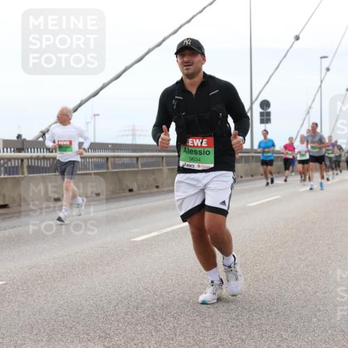 03.10.2025 - Köhlbrandbrückenlauf Lena Gebhardt http://msf.ph/oto/9201607 03.10.2025 15:45:58 Position 2 9634 meine-sportfotos.de