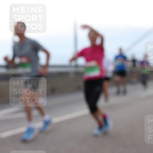 03.10.2025 - Köhlbrandbrückenlauf Lena Gebhardt http://msf.ph/oto/9201627 03.10.2025 15:46:05 Position 2  meine-sportfotos.de
