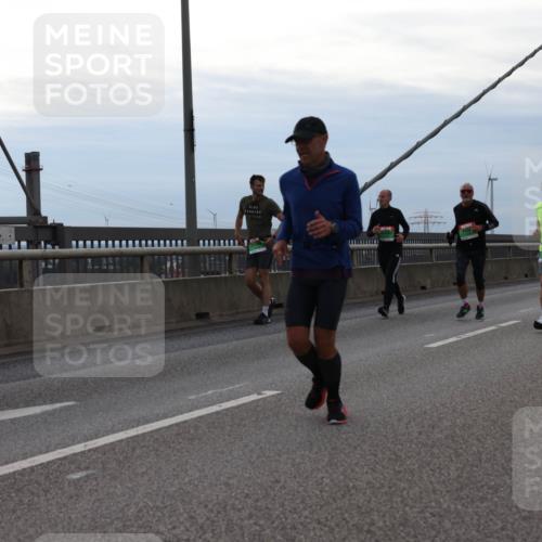 03.10.2025 - Köhlbrandbrückenlauf Lena Gebhardt http://msf.ph/oto/9201641 03.10.2025 15:46:08 Position 2  meine-sportfotos.de