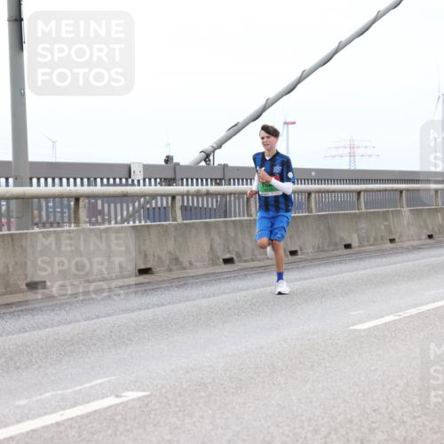 03.10.2025 - Köhlbrandbrückenlauf Lena Gebhardt http://msf.ph/oto/9201649 03.10.2025 15:46:14 Position 2 91 meine-sportfotos.de