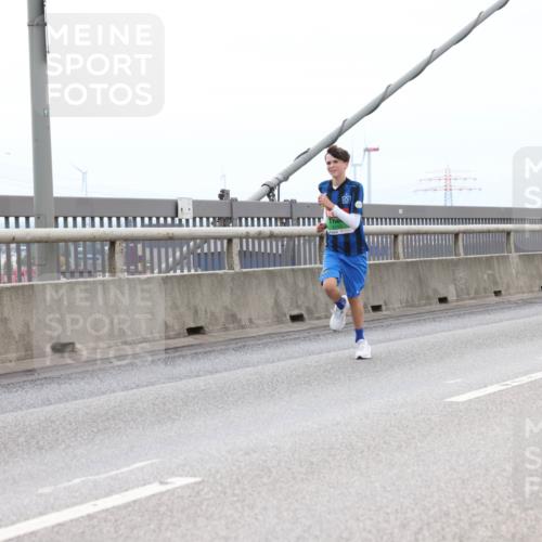 03.10.2025 - Köhlbrandbrückenlauf Lena Gebhardt http://msf.ph/oto/9201650 03.10.2025 15:46:14 Position 2 91 meine-sportfotos.de