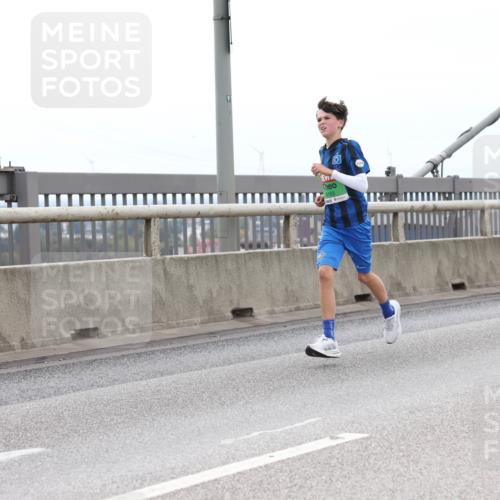 03.10.2025 - Köhlbrandbrückenlauf Lena Gebhardt http://msf.ph/oto/9201654 03.10.2025 15:46:15 Position 2 91, 8153 meine-sportfotos.de