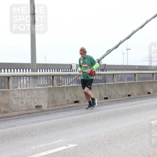 03.10.2025 - Köhlbrandbrückenlauf Lena Gebhardt http://msf.ph/oto/9201722 03.10.2025 15:46:37 Position 2  meine-sportfotos.de