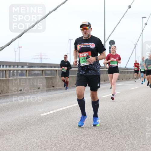 03.10.2025 - Köhlbrandbrückenlauf Lena Gebhardt http://msf.ph/oto/9201798 03.10.2025 15:47:00 Position 2 8989 meine-sportfotos.de