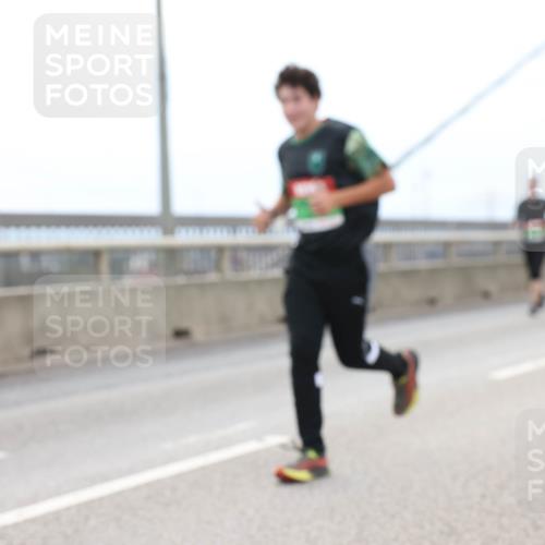 03.10.2025 - Köhlbrandbrückenlauf Lena Gebhardt http://msf.ph/oto/9202028 03.10.2025 15:47:49 Position 2  meine-sportfotos.de