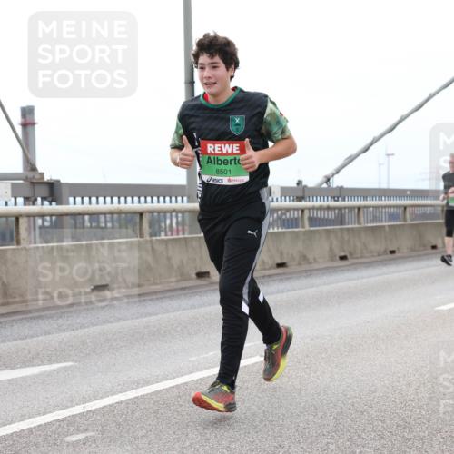 03.10.2025 - Köhlbrandbrückenlauf Lena Gebhardt http://msf.ph/oto/9202029 03.10.2025 15:47:50 Position 2 8501 meine-sportfotos.de