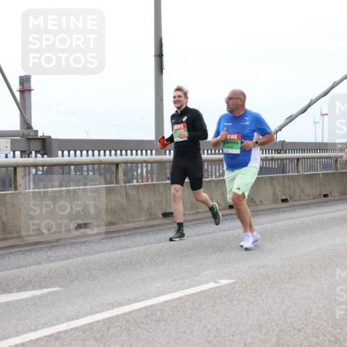 03.10.2025 - Köhlbrandbrückenlauf Lena Gebhardt http://msf.ph/oto/9202056 03.10.2025 15:47:54 Position 2 91 meine-sportfotos.de