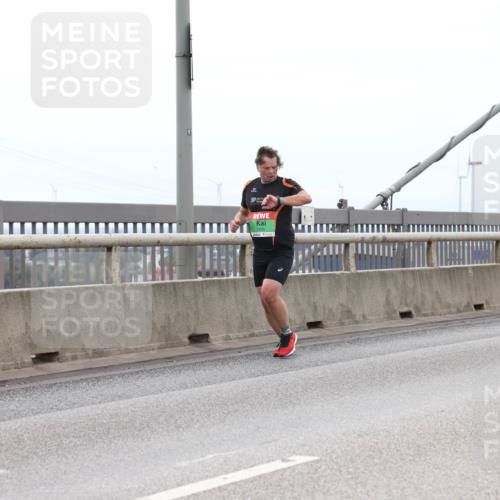 03.10.2025 - Köhlbrandbrückenlauf Lena Gebhardt http://msf.ph/oto/9202126 03.10.2025 15:48:05 Position 2 91, 712 meine-sportfotos.de
