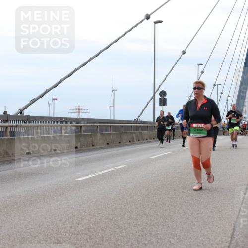 03.10.2025 - Köhlbrandbrückenlauf Lena Gebhardt http://msf.ph/oto/9202141 03.10.2025 15:48:07 Position 2  meine-sportfotos.de