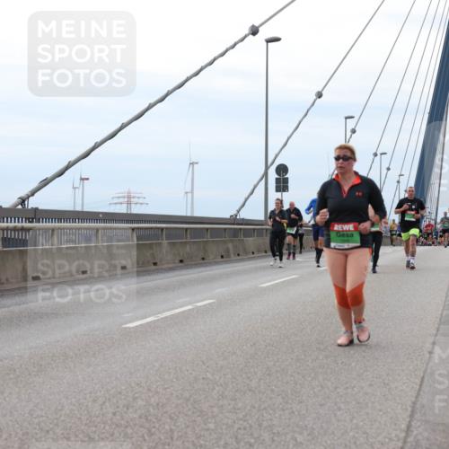 03.10.2025 - Köhlbrandbrückenlauf Lena Gebhardt http://msf.ph/oto/9202142 03.10.2025 15:48:07 Position 2  meine-sportfotos.de