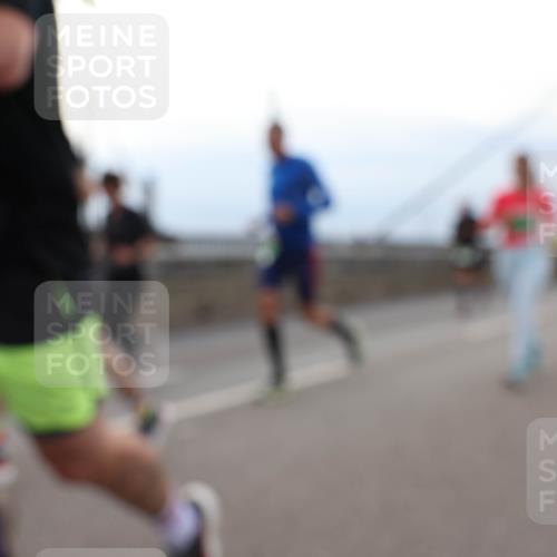 03.10.2025 - Köhlbrandbrückenlauf Lena Gebhardt http://msf.ph/oto/9202173 03.10.2025 15:48:13 Position 2  meine-sportfotos.de