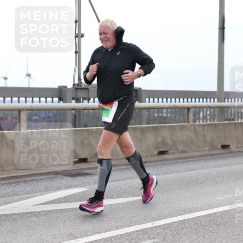 03.10.2025 - Köhlbrandbrückenlauf Lena Gebhardt http://msf.ph/oto/9202184 03.10.2025 15:48:16 Position 2  meine-sportfotos.de