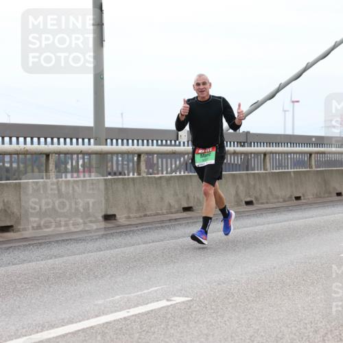 03.10.2025 - Köhlbrandbrückenlauf Lena Gebhardt http://msf.ph/oto/9202202 03.10.2025 15:48:20 Position 2  meine-sportfotos.de