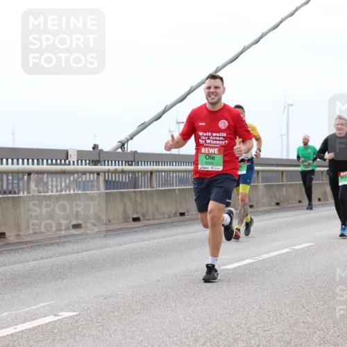 03.10.2025 - Köhlbrandbrückenlauf Lena Gebhardt http://msf.ph/oto/9202223 03.10.2025 15:48:25 Position 2 9334, 7488 meine-sportfotos.de