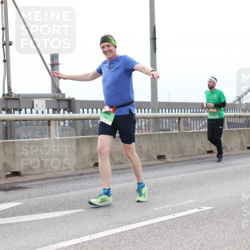 03.10.2025 - Köhlbrandbrückenlauf Lena Gebhardt http://msf.ph/oto/9202247 03.10.2025 15:48:29 Position 2 7369 meine-sportfotos.de