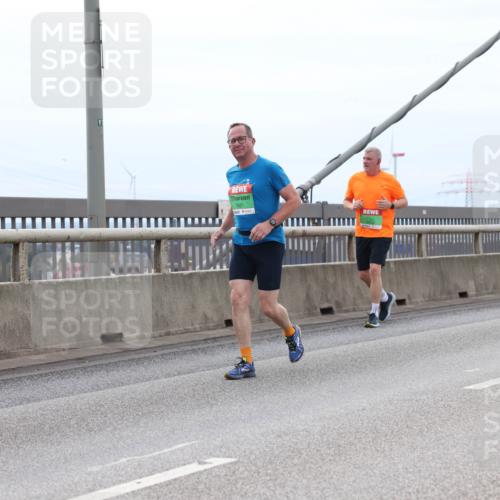 03.10.2025 - Köhlbrandbrückenlauf Lena Gebhardt http://msf.ph/oto/9202341 03.10.2025 15:48:47 Position 2 91, 7621 meine-sportfotos.de