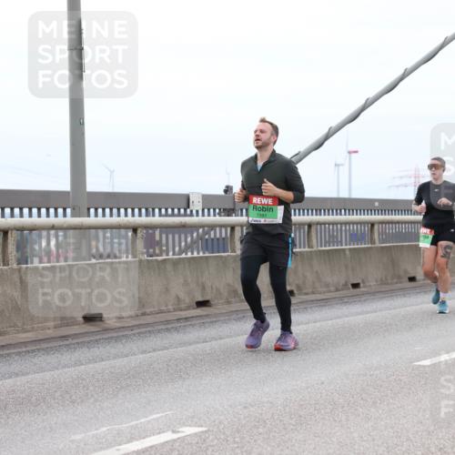 03.10.2025 - Köhlbrandbrückenlauf Lena Gebhardt http://msf.ph/oto/9202357 03.10.2025 15:48:51 Position 2 91, 7591 meine-sportfotos.de