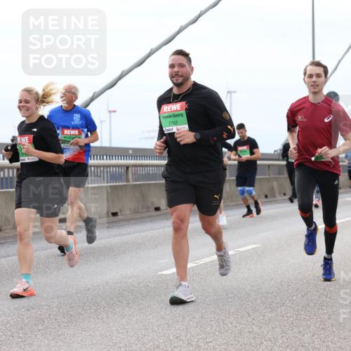 03.10.2025 - Köhlbrandbrückenlauf Lena Gebhardt http://msf.ph/oto/9202371 03.10.2025 15:48:53 Position 2 7762 meine-sportfotos.de