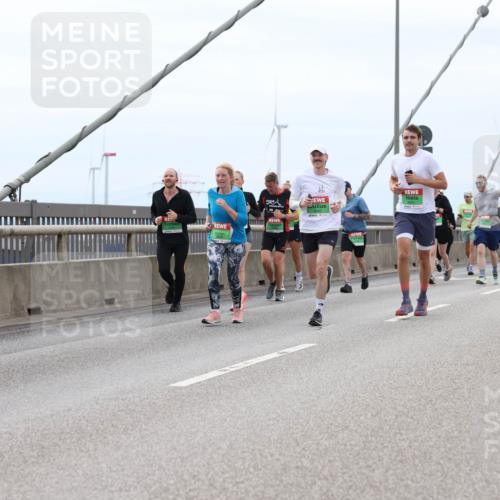 03.10.2025 - Köhlbrandbrückenlauf Lena Gebhardt http://msf.ph/oto/9202388 03.10.2025 15:48:56 Position 2  meine-sportfotos.de