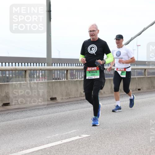 03.10.2025 - Köhlbrandbrückenlauf Lena Gebhardt http://msf.ph/oto/9202569 03.10.2025 15:49:33 Position 2 9395, 9486 meine-sportfotos.de