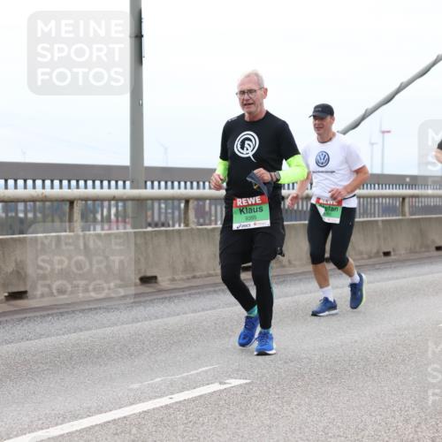 03.10.2025 - Köhlbrandbrückenlauf Lena Gebhardt http://msf.ph/oto/9202570 03.10.2025 15:49:33 Position 2 9395, 9486 meine-sportfotos.de