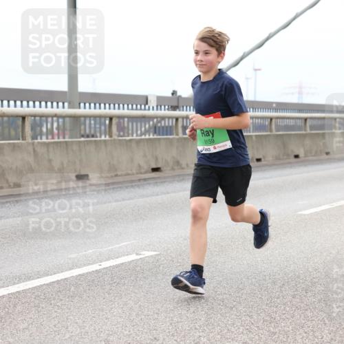 03.10.2025 - Köhlbrandbrückenlauf Lena Gebhardt http://msf.ph/oto/9202582 03.10.2025 15:49:35 Position 2 9159 meine-sportfotos.de