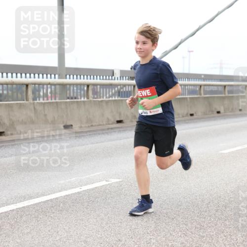 03.10.2025 - Köhlbrandbrückenlauf Lena Gebhardt http://msf.ph/oto/9202583 03.10.2025 15:49:35 Position 2  meine-sportfotos.de