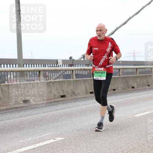03.10.2025 - Köhlbrandbrückenlauf Lena Gebhardt http://msf.ph/oto/9202602 03.10.2025 15:49:41 Position 2 7661 meine-sportfotos.de
