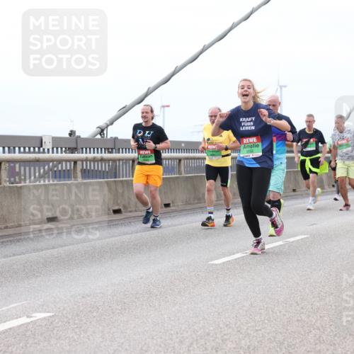 03.10.2025 - Köhlbrandbrückenlauf Lena Gebhardt http://msf.ph/oto/9202663 03.10.2025 15:49:57 Position 2 91, 9152, 8451 meine-sportfotos.de