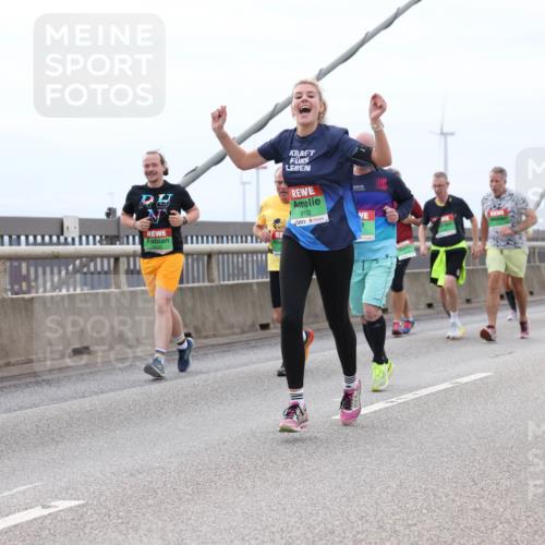 03.10.2025 - Köhlbrandbrückenlauf Lena Gebhardt http://msf.ph/oto/9202666 03.10.2025 15:49:58 Position 2 9152, 8451 meine-sportfotos.de