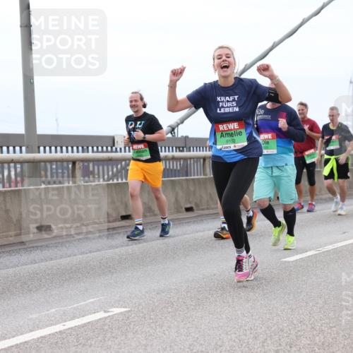 03.10.2025 - Köhlbrandbrückenlauf Lena Gebhardt http://msf.ph/oto/9202667 03.10.2025 15:49:58 Position 2 20, 9152, 055, 8451 meine-sportfotos.de